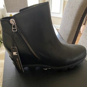 Sorel Joan of Artic Wedge II Zip Boot